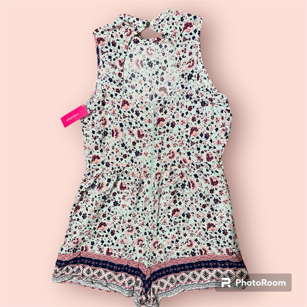 Spring Floral Romper - Picture 3 of 3
